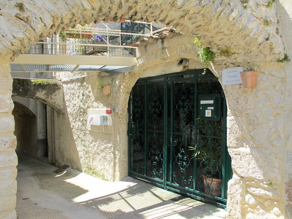 Apartamento Cairenou Location Saint-Martin-dʼArdèche Exterior foto